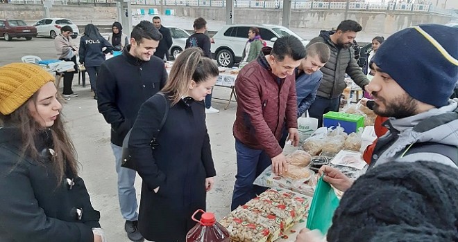 Mehmetçik Vakfı Yararına Kermes Düzenlendi