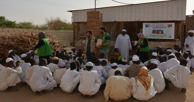 İHH'dan Sudan'daki Yetimlere Destek
