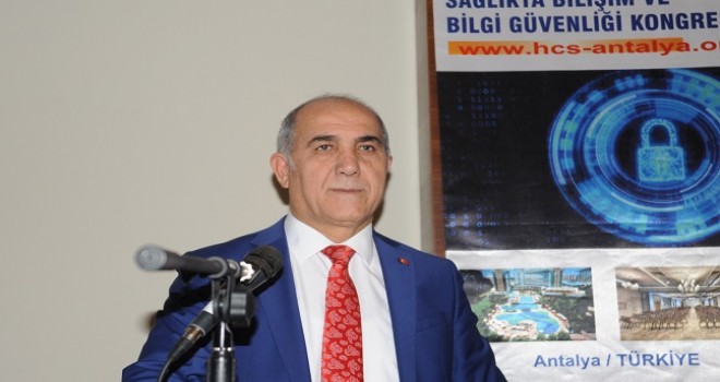 Antalya'da 4. Uluslararası Sağlıkta Bilişim ve Bilgi Güvenliği Kongresi başladı