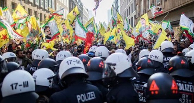 Almanya'da PKK Gösterisine Müdahale