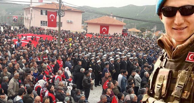 Afrin şehidinin cenazesinde dikkat çeken detay