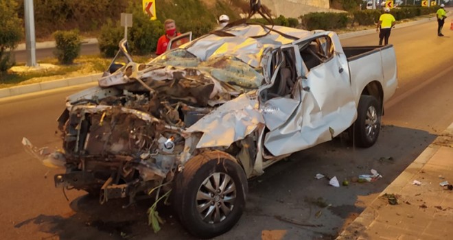 Kamyonet şarampole devrildi: 1 ölü, 4 yaralı