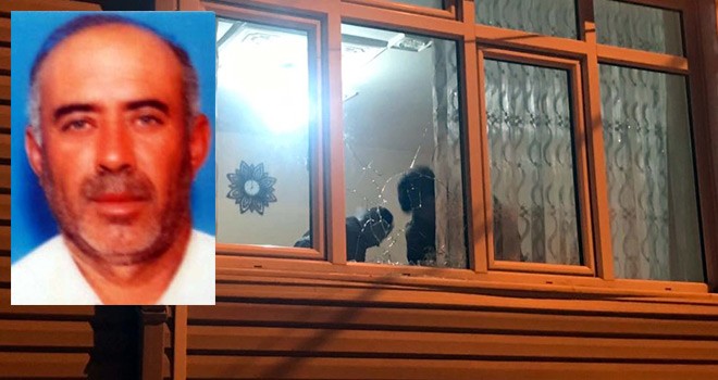 Geliniyle oğlunu ayırmaya çalışırken bıçaklanarak öldü