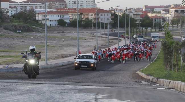 19 Mayıs Atatürk'ü Anma, Gençlik ve Spor Bayramı kutlanıyor
