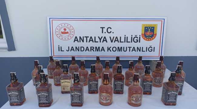 Antalya'da 25 litre sahte içki ele geçirildi 