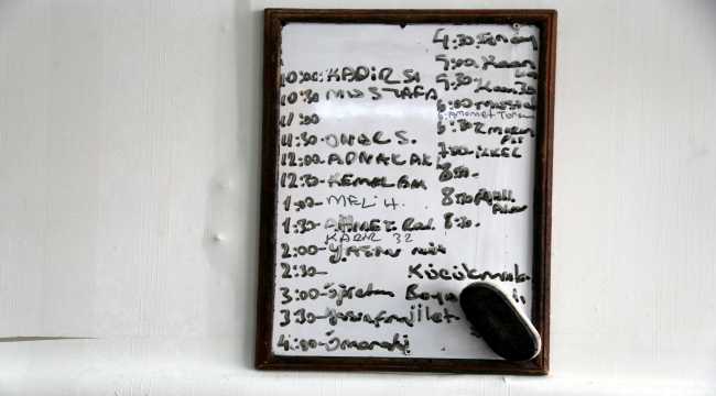 Berber, kuaför ve güzellik salonları yeniden faaliyete geçti
