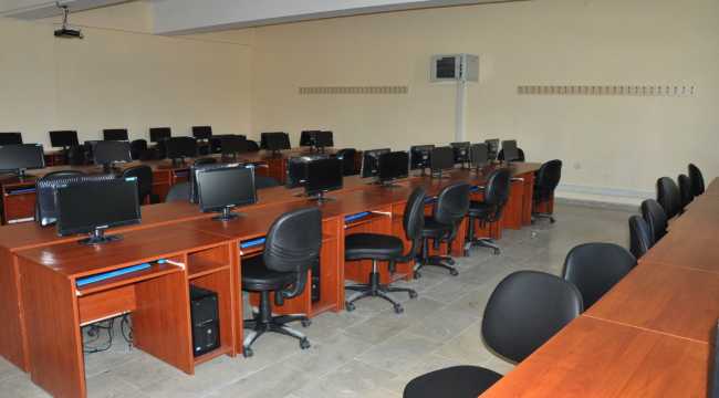 KAEÜ bilgisayar laboratuvarları öğrencilerin kullanımına açıldı