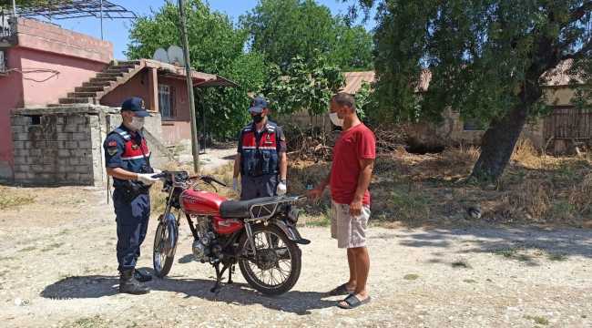Mersin'de çaldıkları motosikleti sakladıkları yerden almaya gelen 3 şüpheli yakalandı