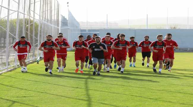 Sivasspor'da hazırlıklar sürüyor