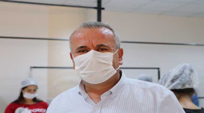 2500 nüfuslu beldede 2 milyondan fazla maske üretildi