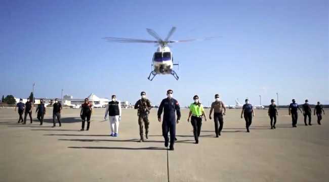 Antalya polisi, Kovid-19 tedbirlerine uyan vatandaşlara kliple teşekkür etti 