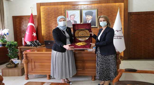 Eski Bakan Ramazanoğlu'ndan Nevşehir Valisi Becel'e ziyaret