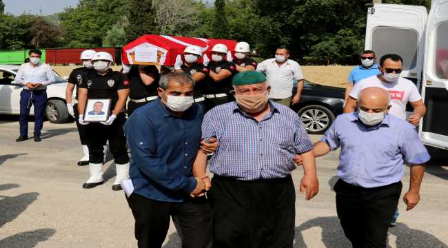 GÜNCELLEME - Kahramanmaraş'ta trafik kazasında hayatını kaybeden polis memuru Hatay'da toprağa verildi
