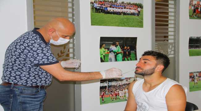 Hatayspor'da TFF 1. Lig maçı öncesi Kovid-19 testi yapıldı 