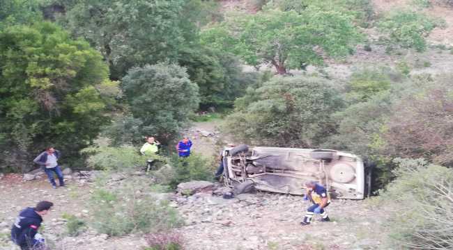 Isparta'da otomobil şarampole devrildi: 1 ölü, 1 yaralı
