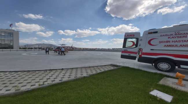 Kayseri'de ambulans helikopter 2 hasta için havalandı