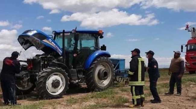 Kayseri'de traktörün motor aksamına giren yılanı itfaiye ekipleri çıkardı