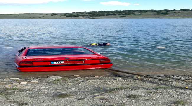 Kendiliğinden hareket eden araç, sulama göletine düştü