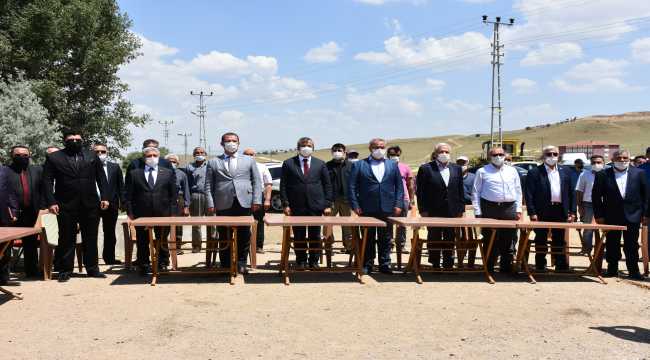 Vali hasat törenine katıldı