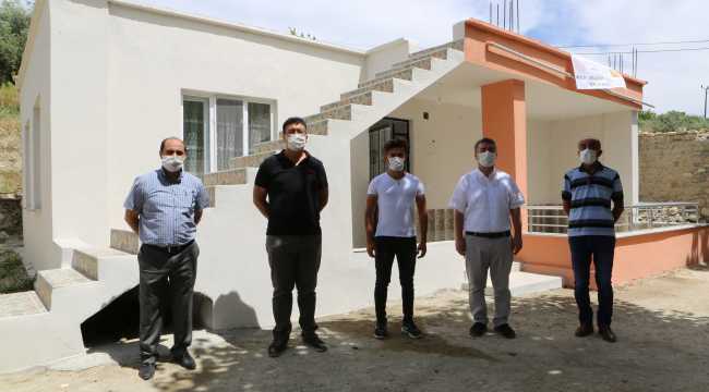 Mut'ta öğretmenler el ele verdi öğrencilerine ev yaptırdı