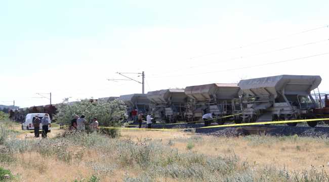 Niğde'de yük treninin çarptığı kişi öldü