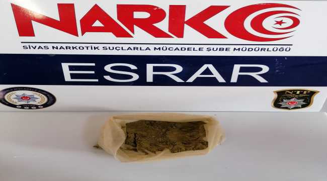 Sivas'ta uyuşturucu operasyonlarında 2 kişi tutuklandı 