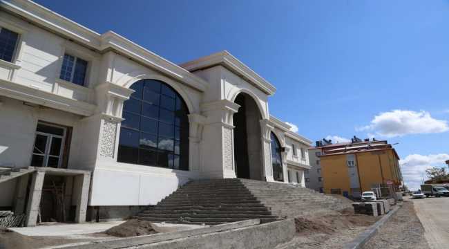 Sivas Valisi Ayhan, Altınyayla ilçesinde incelemelerde bulundu 