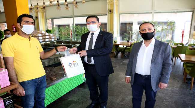 STSO Başkanı Eken lokanta ve kafe işletmecilerine hijyen seti dağıttı 