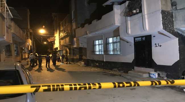 Adana'da bir eve atılan el yapımı patlayıcı hasara neden oldu