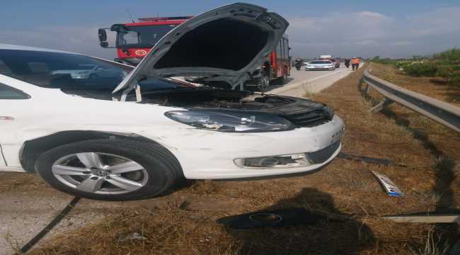 Adana'da lastiği değiştirilen araca hafif ticari araç çarptı: 1 ölü, 3 yaralı