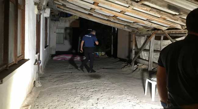 Antalya'da bir kişi 2. kattan düşerek hayatını kaybetti 