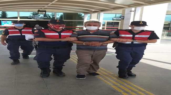 Antalya'da hakkında kesinleşmiş hapis cezası bulunan firari hükümlü yakalandı