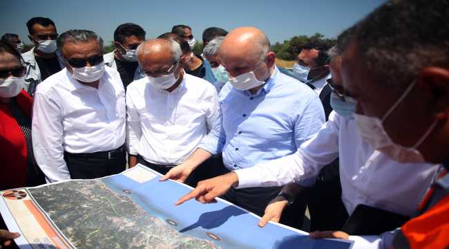 Bakan Karaismailoğlu, Karaman Mersin arası yol çalışmalarını inceledi