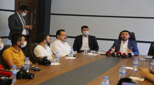 Başkan Arı, kentteki gazetecilerle bir araya geldi