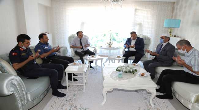 Çubuk'ta şehit ailelerine bayram ziyareti 