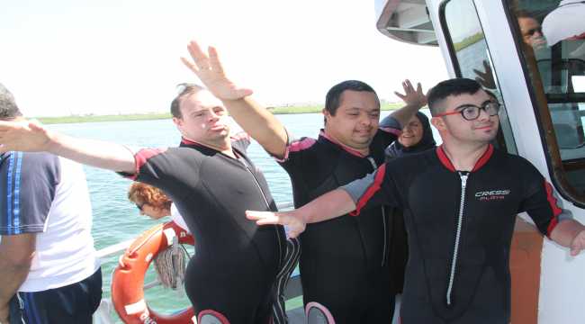 Down sendromlu milli sporcular Beyşehir Gölü'nde dalış yaptı