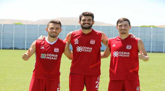 Emre Kılınç, Mert Hakan Yandaş ve Fatih Aksoy'un yıldızı Sivasspor'da parladı 