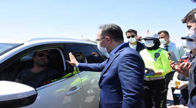 İçişleri Bakan Yardımcısı İsmail Çataklı, Kırıkkale'de trafik denetimine katıldı: