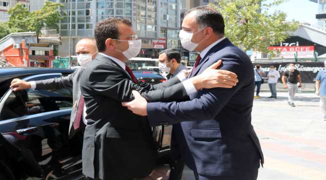 İmamoğlu ve Soyer'den babasını kaybeden Taşdelen'e taziye ziyareti