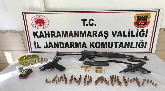 Kahramanmaraş'ta otomobilde uzun namlulu silah ele geçirildi