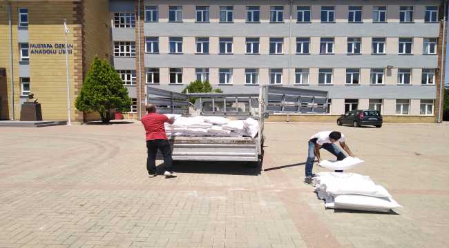 Eğitim Camiasından ihtiyaç sahiplerine 250 çuval un yardımı