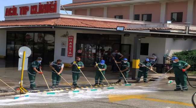 Keçiören Belediyesi'nden hastanelere temizlik ve bekleme çadırı desteği
