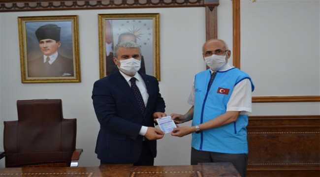Kırşehir Valisi Akın, kurban vekaletini TDV'ye verdi