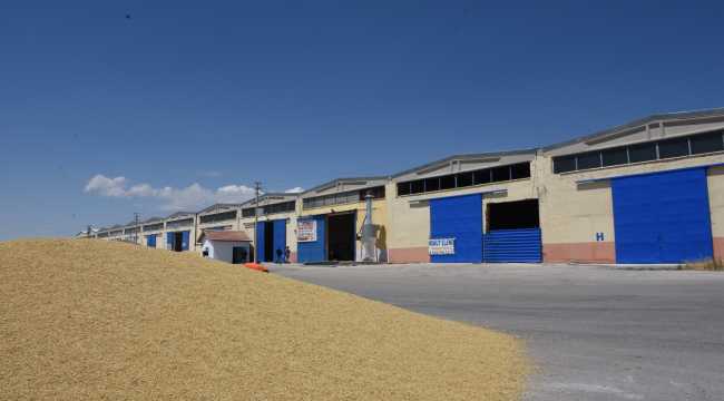 KTB'nin 44 deposunda hububat depolanıyor