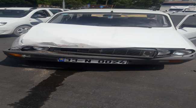 Mersin'de kaza yapan otomobil sulama kanalına düştü 