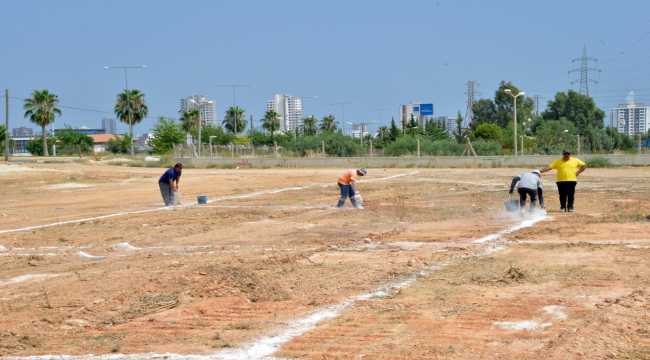 Mersin'de kurban satış alanı hazırlanıyor