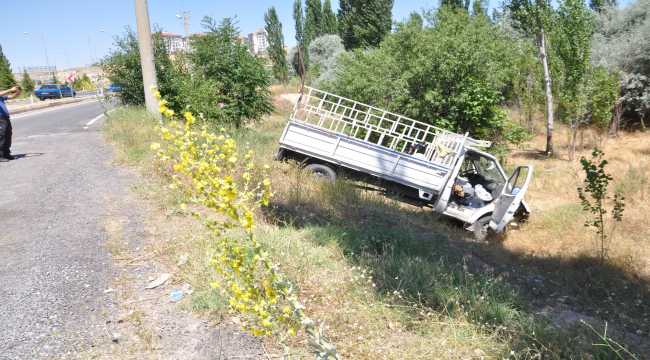 Nevşehir'de kamyonetle otomobil çarpıştı: 3 yaralı