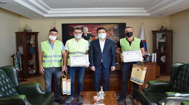 Örnek davranış sergileyen Kırşehir Özel İdare personeli ödüllendirildi 