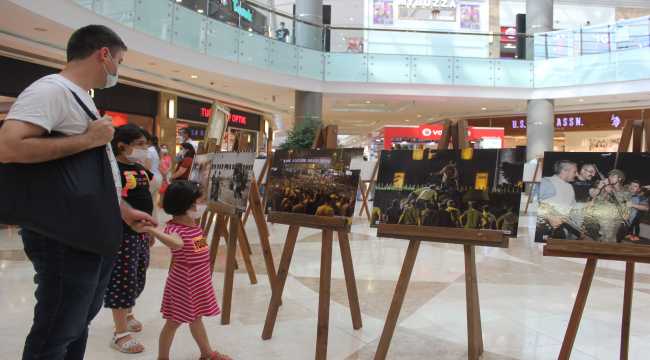 Osmaniye'de 15 Temmuz konulu fotoğraf sergisi açıldı