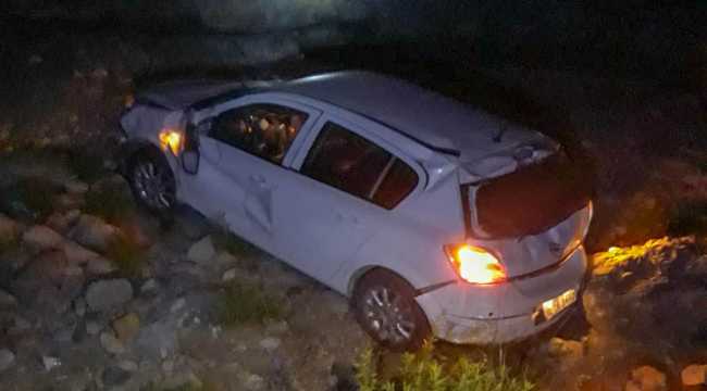 Osmaniye'de otomobil şarampole devrildi: 1 ölü, 1 yaralı 